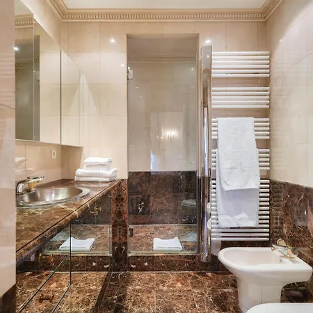 Royal Montaigne Apartamento