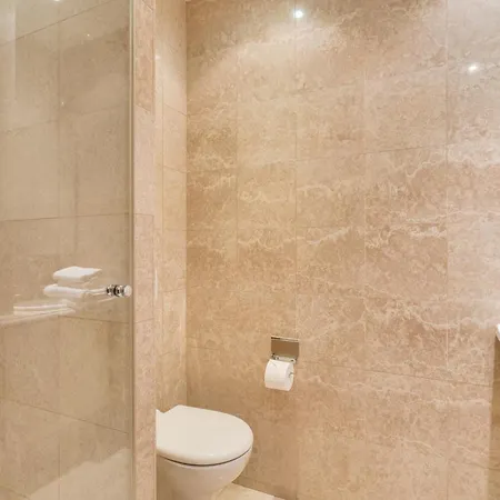 Royal Montaigne * Париж